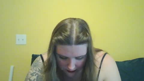 Snapshot of kaytiebird96 chatting on 11-21-25, 05:33 Katie Bird online show from 11-21-25, 05:33