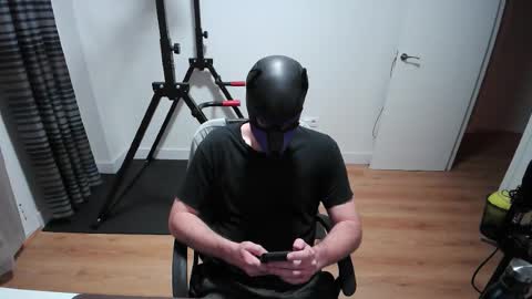 Snapshot of kaywolf89 chatting on 11-02-25, 07:05 Neon online show from 11-02-25, 07:05