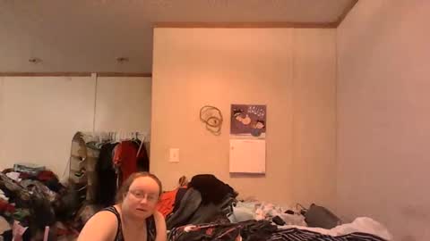 kcandler27 online show from 10-20-25, 11:16