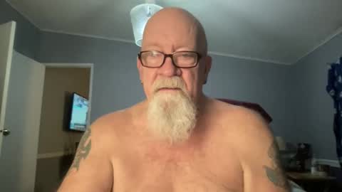 Snapshot of kcbace61760 chatting on 02-15-26, 02:52 kcbace61760 online show from 02-15-26, 02:52