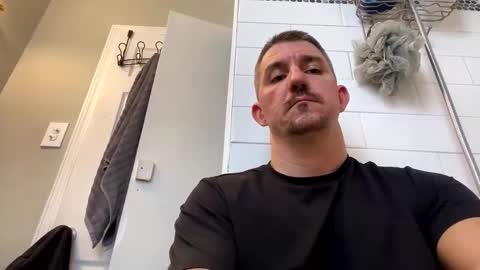 Snapshot of kcufem23 chatting on 02-23-26, 05:32 kcufem23 online show from 02-23-26, 05:32