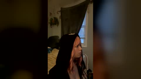 Snapshot of kearianwat chatting on 03-09-26, 11:42 kearianwat online show from 03-09-26, 11:42