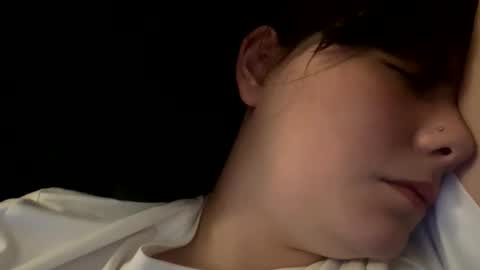 Snapshot of kearianwat chatting on 06-11-26, 02:53 kearianwat online show from 06-11-26, 02:53