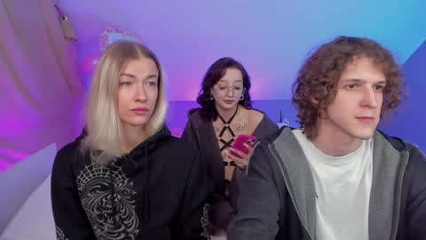 Snapshot of kebesheska chatting on 01-26-25, 02:41 Seb Polly Roxy Jonny online show from 01-26-25, 02:41