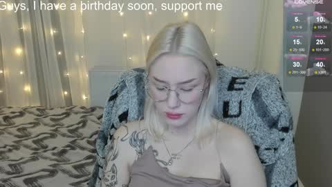 Snapshot of kebesheska chatting on 02-09-25, 03:00 Seb Polly Roxy Jonny online show from 02-09-25, 03:00