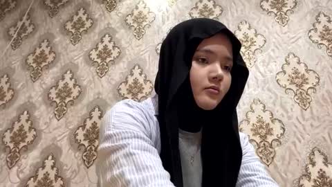 Snapshot of keeleylandrie chatting on 02-06-26, 12:08 Kate online show from 02-06-26, 12:08