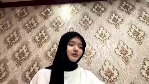 Snapshot of keeleylandrie chatting on 02-12-26, 10:54 Kate online show from 02-12-26, 10:54