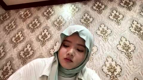 Snapshot of keeleylandrie chatting on 02-19-26, 07:37 Kate online show from 02-19-26, 07:37