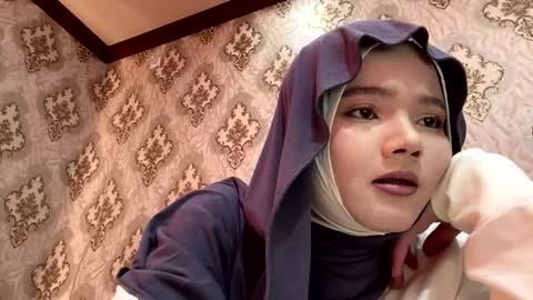 Snapshot of keeleylandrie chatting on 02-20-26, 05:37 Kate online show from 02-20-26, 05:37