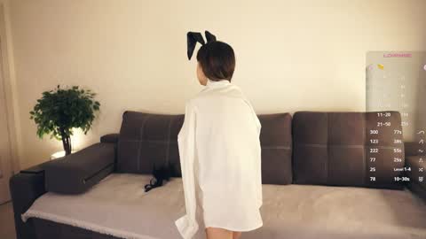 Snapshot of keeleyreineck chatting on 05-16-26, 10:36 Nika online show from 05-16-26, 10:36