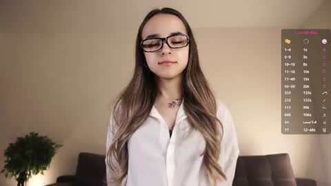 Snapshot of keeleyreineck chatting on 06-12-26, 07:51 Nika online show from 06-12-26, 07:51