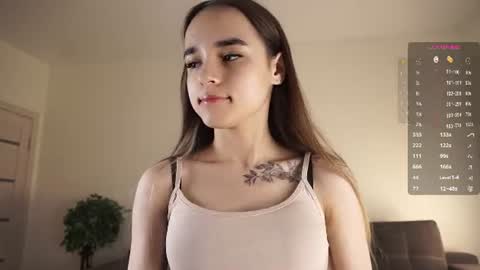 Snapshot of keeleyreineck chatting on 06-17-26, 07:22 Nika online show from 06-17-26, 07:22