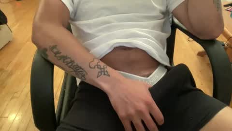 Snapshot of keesey23 chatting on 09-10-25, 03:28 Keesey23 online show from 09-10-25, 03:28