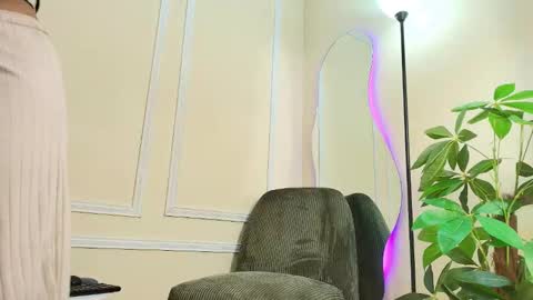 Snapshot of keila_hott20 chatting on 10-12-25, 12:26 keila online show from 10-12-25, 12:26