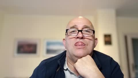 keilie1 online show from 04-05-26, 04:15