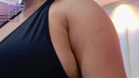Snapshot of keily_ross1 chatting on 05-15-26, 08:38 Keily Ross online show from 05-15-26, 08:38