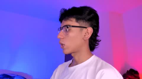 Alejandro Gonzalez online show from 11-18-25, 11:37