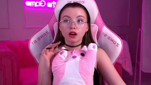 Keira online show from 02-23-25, 03:40