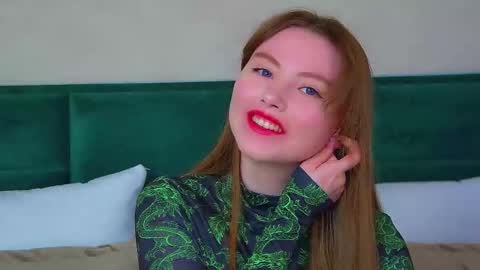 Keira online show from 09-15-25, 06:08