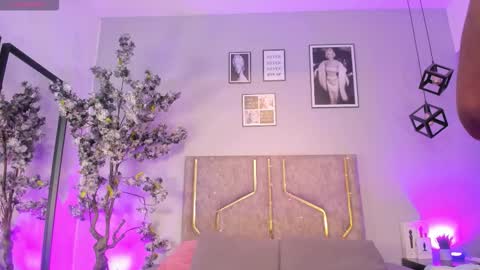 Snapshot of keirahartz chatting on 12-03-25, 11:30 keirahartz online show from 12-03-25, 11:30