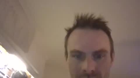 Snapshot of keithross1205 chatting on 03-11-25, 02:32 clyde online show from 03-11-25, 02:32