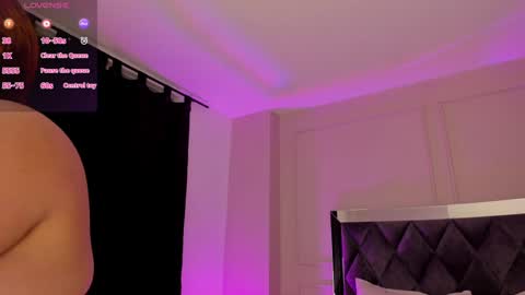 Snapshot of keitlynsoto chatting on 01-08-25, 10:37 Sofia online show from 01-08-25, 10:37