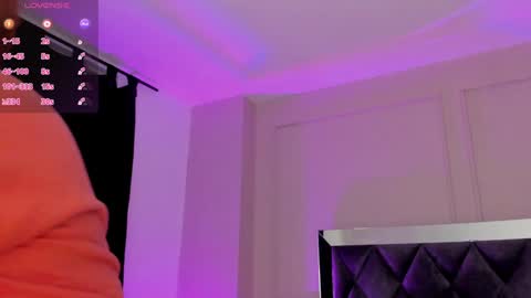 Snapshot of keitlynsoto chatting on 01-17-25, 10:33 Sofia online show from 01-17-25, 10:33