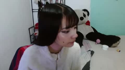 annie rosse16 online show from 12-19-25, 07:21