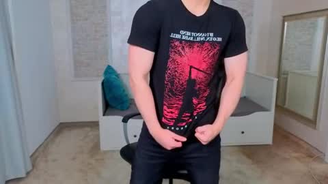 Snapshot of kellenwest chatting on 05-30-26, 04:31 KellenWest online show from 05-30-26, 04:31