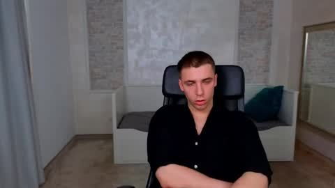 Snapshot of kellenwest chatting on 05-31-26, 04:20 KellenWest online show from 05-31-26, 04:20