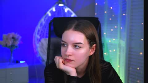 kelliebanshe online show from 05-11-26, 04:04