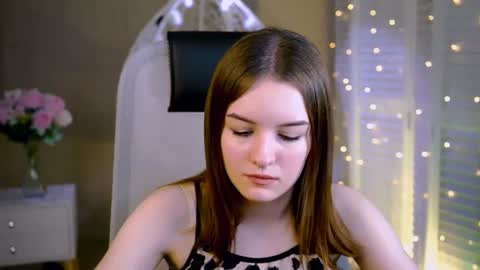Snapshot of kelliebanshe chatting on 07-14-26, 04:28 kelliebanshe online show from 07-14-26, 04:28