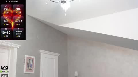 Snapshot of kellielowie chatting on 02-27-25, 08:06 kellielowie online show from 02-27-25, 08:06