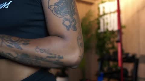 kelly__thomson online show from 04-18-26, 12:53