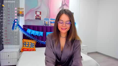 Kelly online show from 10-03-25, 01:02