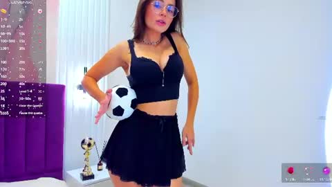 Snapshot of kelly_cuutie chatting on 07-13-26, 01:30 Kelly online show from 07-13-26, 01:30