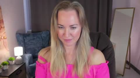 Snapshot of kelly_garners chatting on 06-11-26, 04:21 Kelly online show from 06-11-26, 04:21