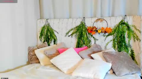 Sofia online show from 10-30-25, 02:02