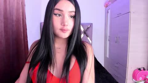 Snapshot of kelly_piink chatting on 09-10-25, 02:33 Kelly online show from 09-10-25, 02:33