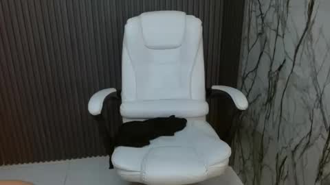 KEY online show from 09-18-25, 08:33