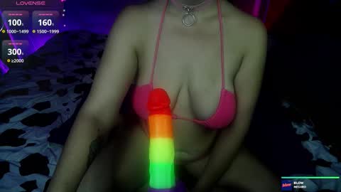 Snapshot of kellycakemeow chatting on 09-18-25, 05:20 Kelly online show from 09-18-25, 05:20