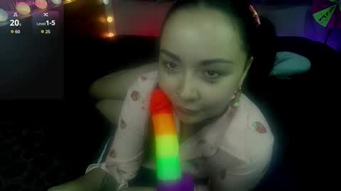 Snapshot of kellycakemeow chatting on 11-11-25, 04:56 Kelly online show from 11-11-25, 04:56