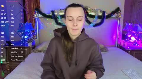 Snapshot of kellycartie chatting on 12-17-25, 01:17 Im Kelly online show from 12-17-25, 01:17