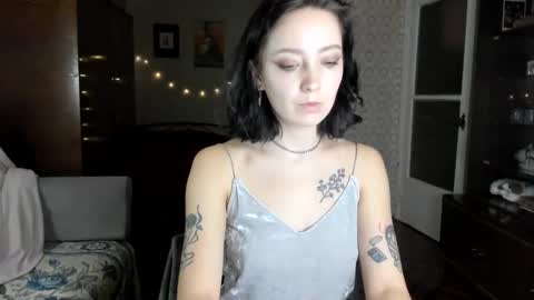 Snapshot of kellydark0111 chatting on 01-18-25, 05:04 Mistress  online show from 01-18-25, 05:04