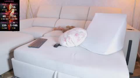 Snapshot of kellyfernandes chatting on 07-09-26, 02:48 vanessa online show from 07-09-26, 02:48