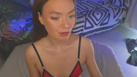 KellyFouler online show from 06-05-26, 05:25