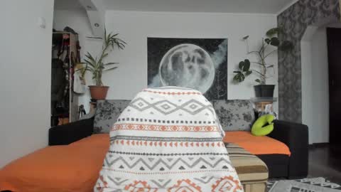 Monday - Friday  08 am - 3 pm GMT 3 online show from 02-15-25, 12:11