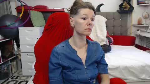 kelly online show from 02-05-25, 10:51