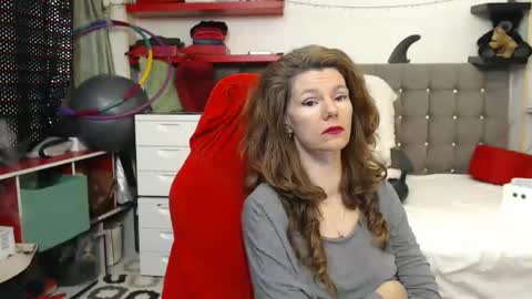 kelly online show from 02-11-25, 07:16