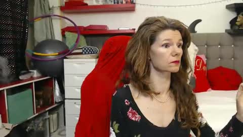 kelly online show from 02-15-25, 01:21